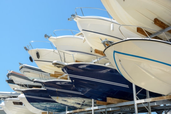 How to Choose the Right Boat for Your Needs